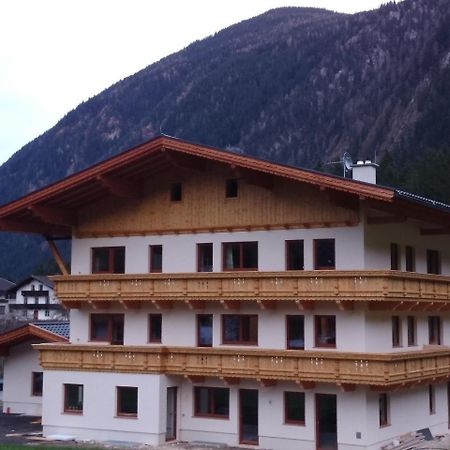 Ferienwohnung Apart Geisler Mayrhofen Exterior foto