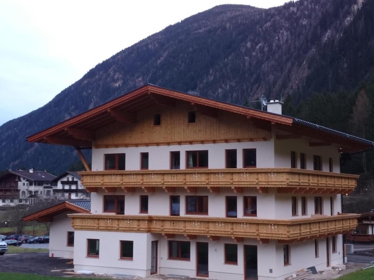 Ferienwohnung Apart Geisler Mayrhofen Exterior foto